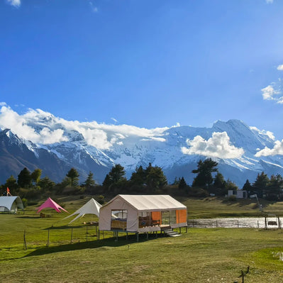 Recorrido de 7 días por tierra desde Lhasa y Katmandú, pasando por el campamento base del Everest