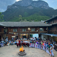 12 Days Kunming Dali Lijiang Lugu Lake Shangri-La Feilai Temple Tour