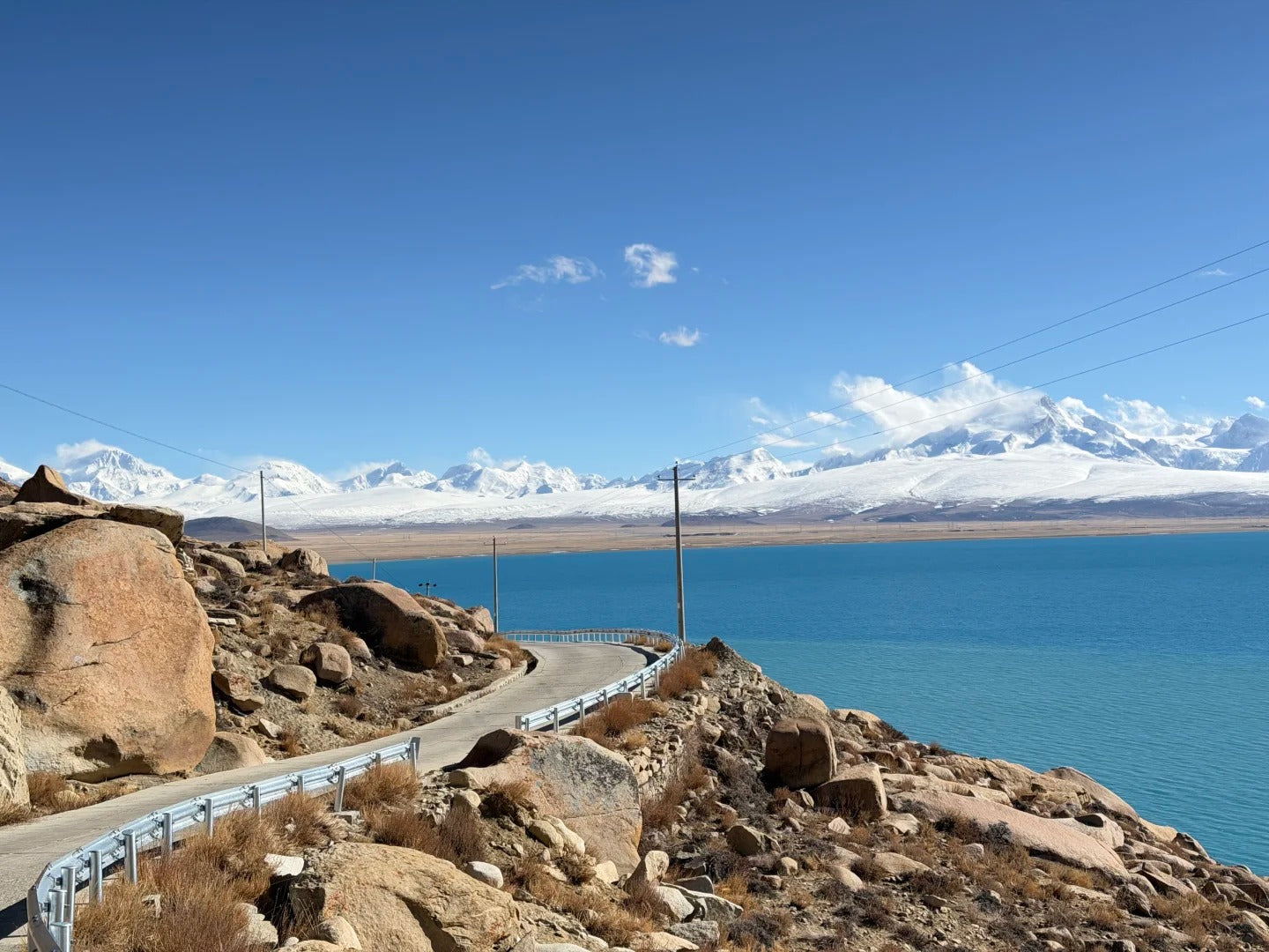 Recorrido de 7 días por tierra desde Lhasa y Katmandú, pasando por el campamento base del Everest