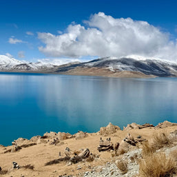 Recorrido de 7 días por tierra desde Lhasa y Katmandú, pasando por el campamento base del Everest