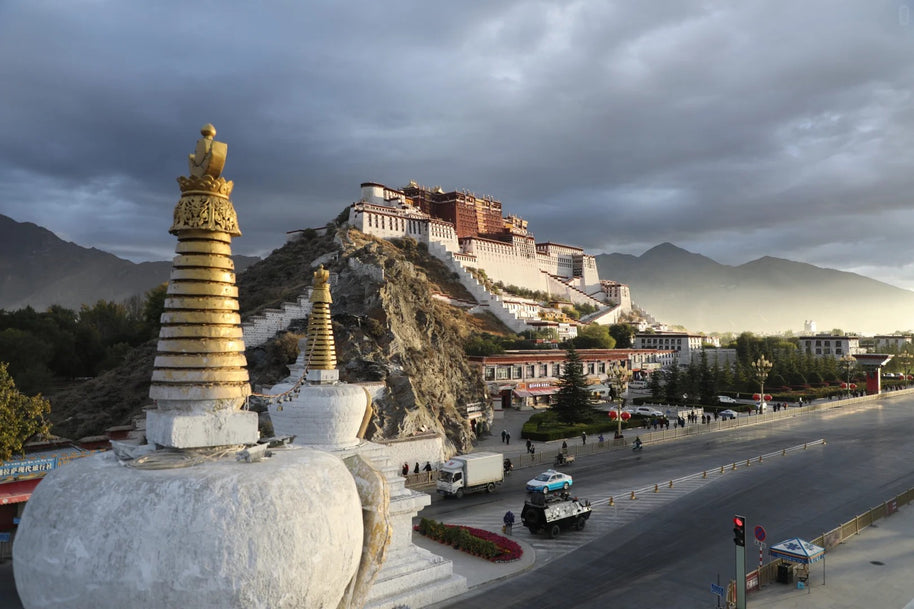20 Days Yunnan Lhasa Xining Xi'an Tour