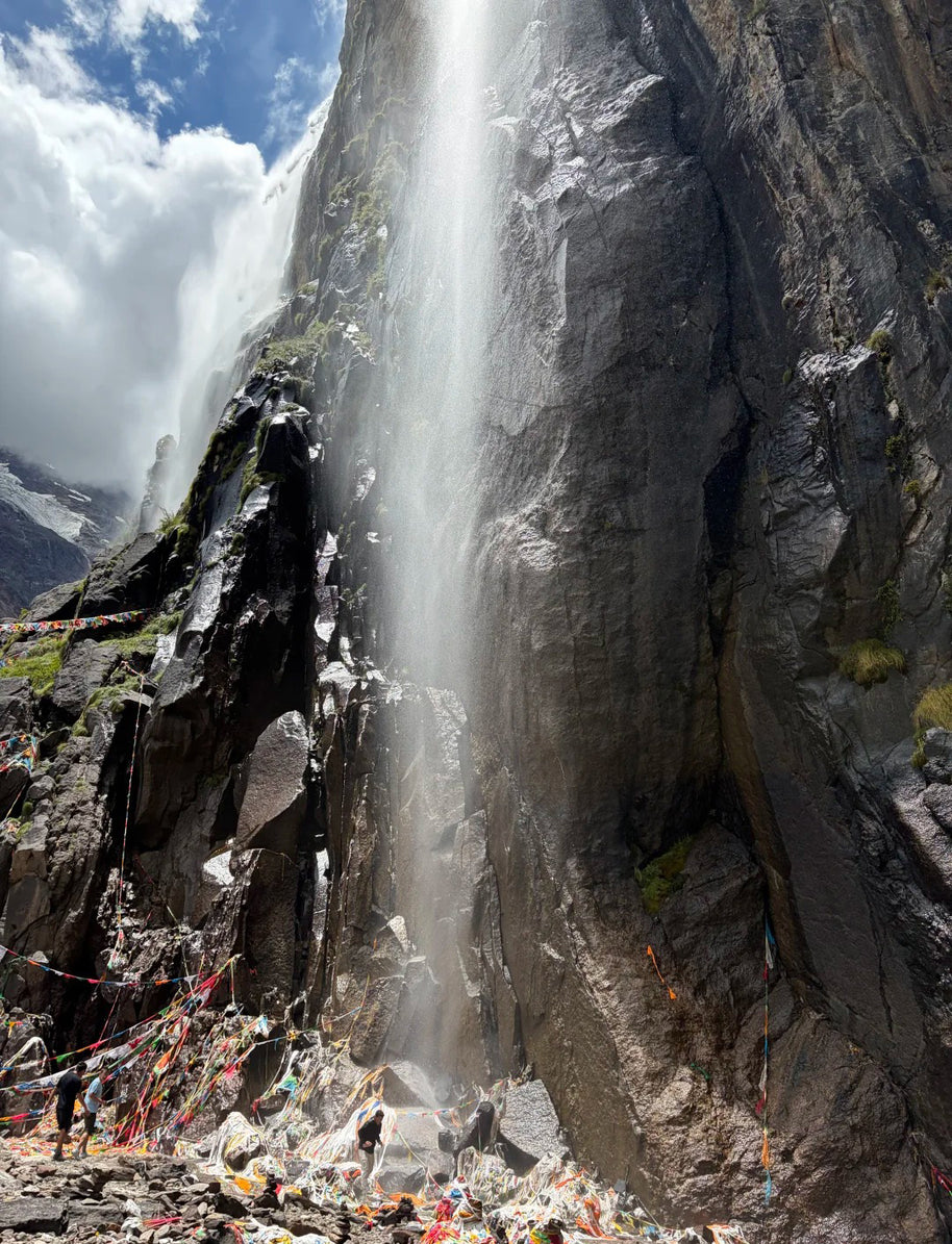 5 Days Yubeng Village Trekking Tour: Meili Snow Mountain Adventure from Lijiang