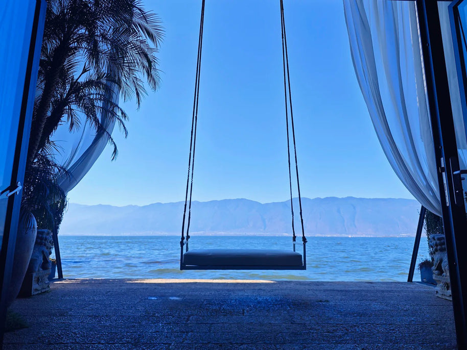 12 Days Kunming Dali Lijiang Lugu Lake Shangri-La Feilai Temple Tour