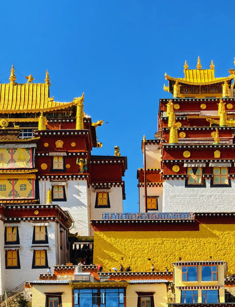 10 Days Kunming Dali Lijiang Shangri-La Feilai Temple Tour