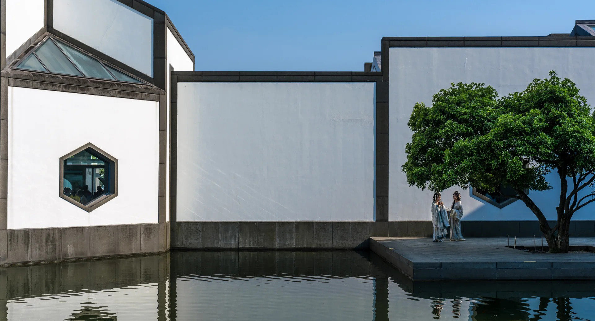 17 Days Beijing Shanghai Suzhou Wuzhen Lijiang Tour