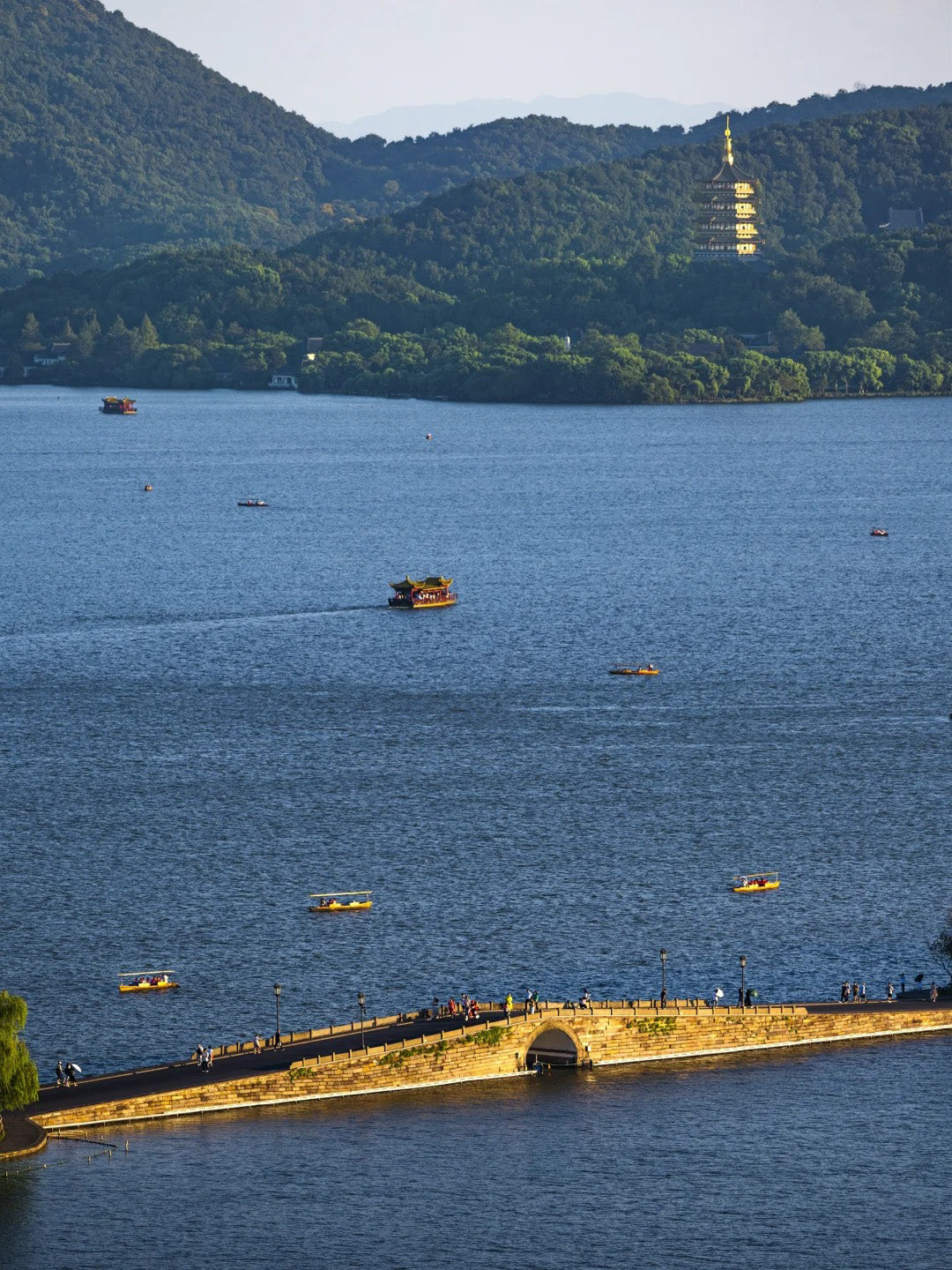 4 Days Shanghai Suzhou Hangzhou Wuzhen Tour